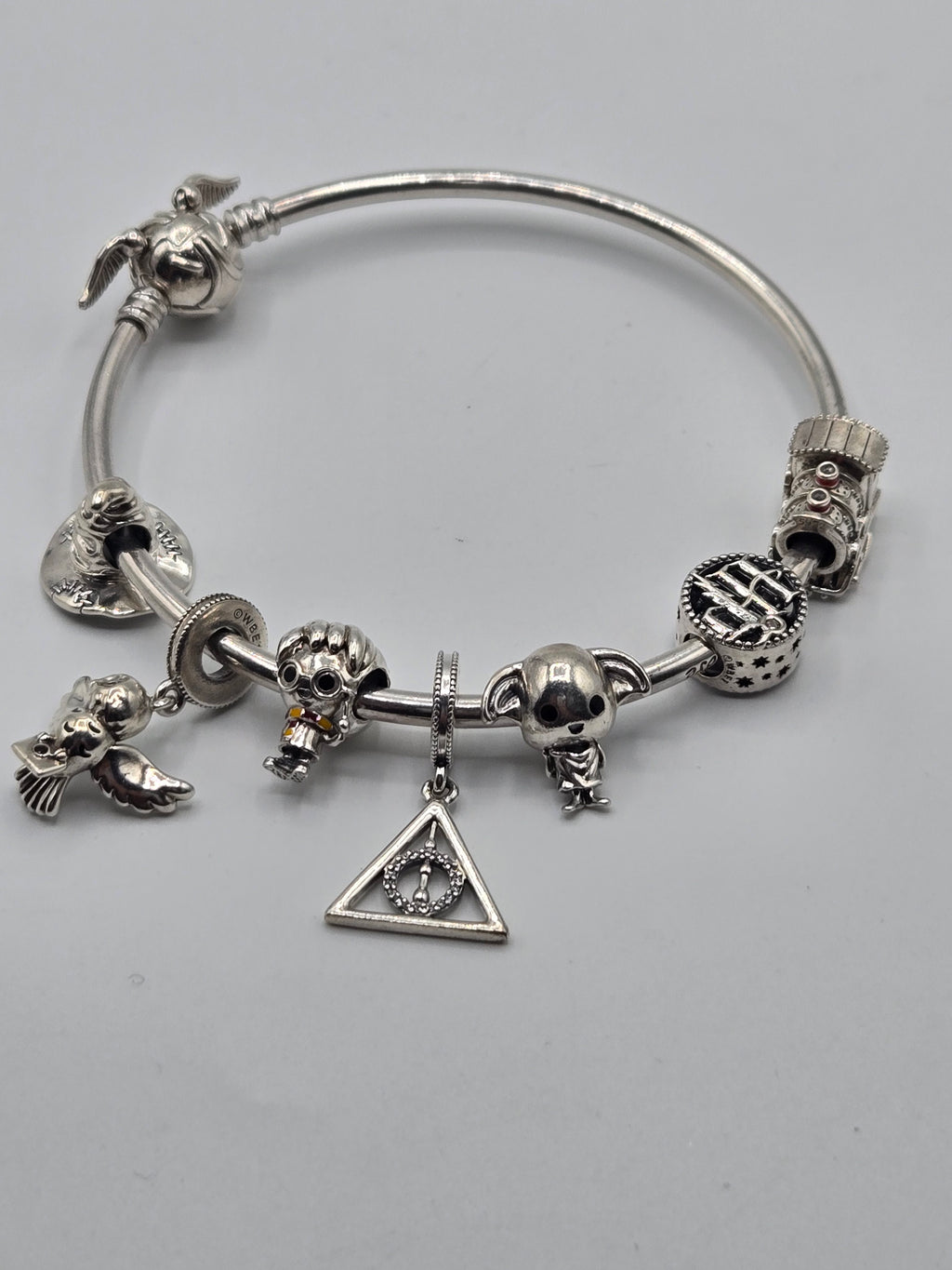 Pandora Harry Potter Golden Snitch Bangle with 7 Charms (70mm)