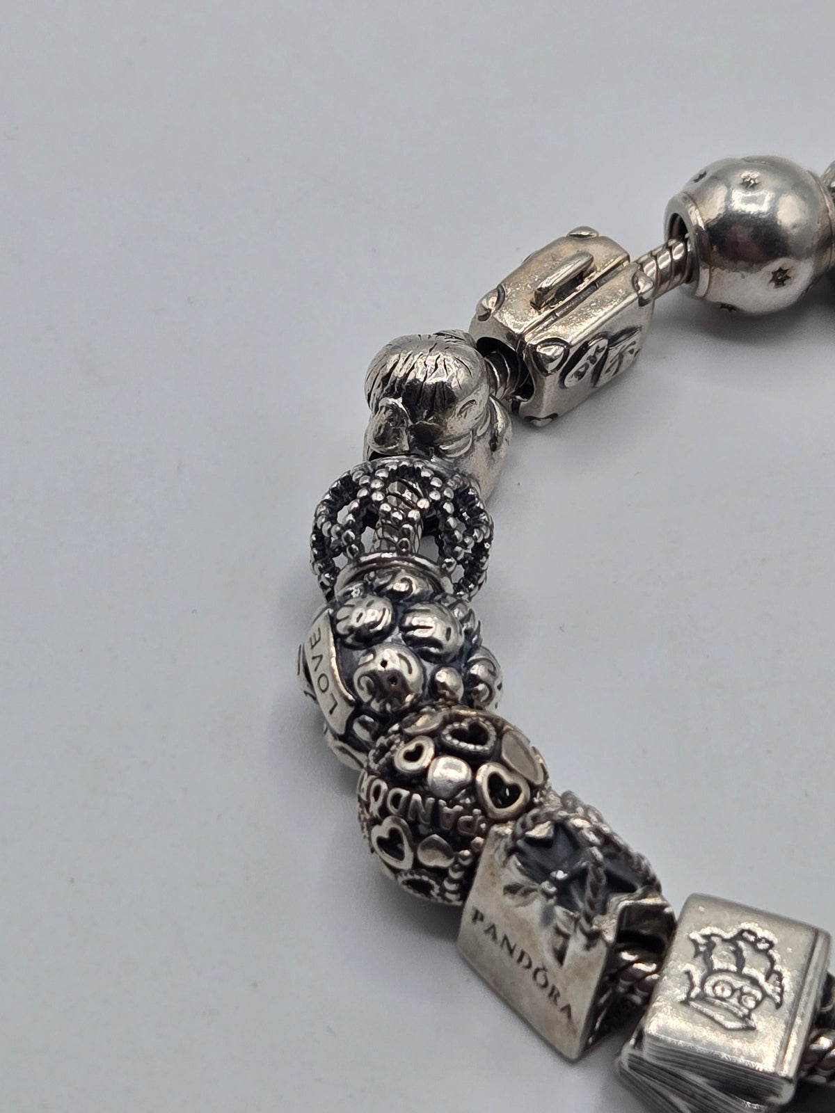 Pandora Bracelet with 19 Charms (21cm)