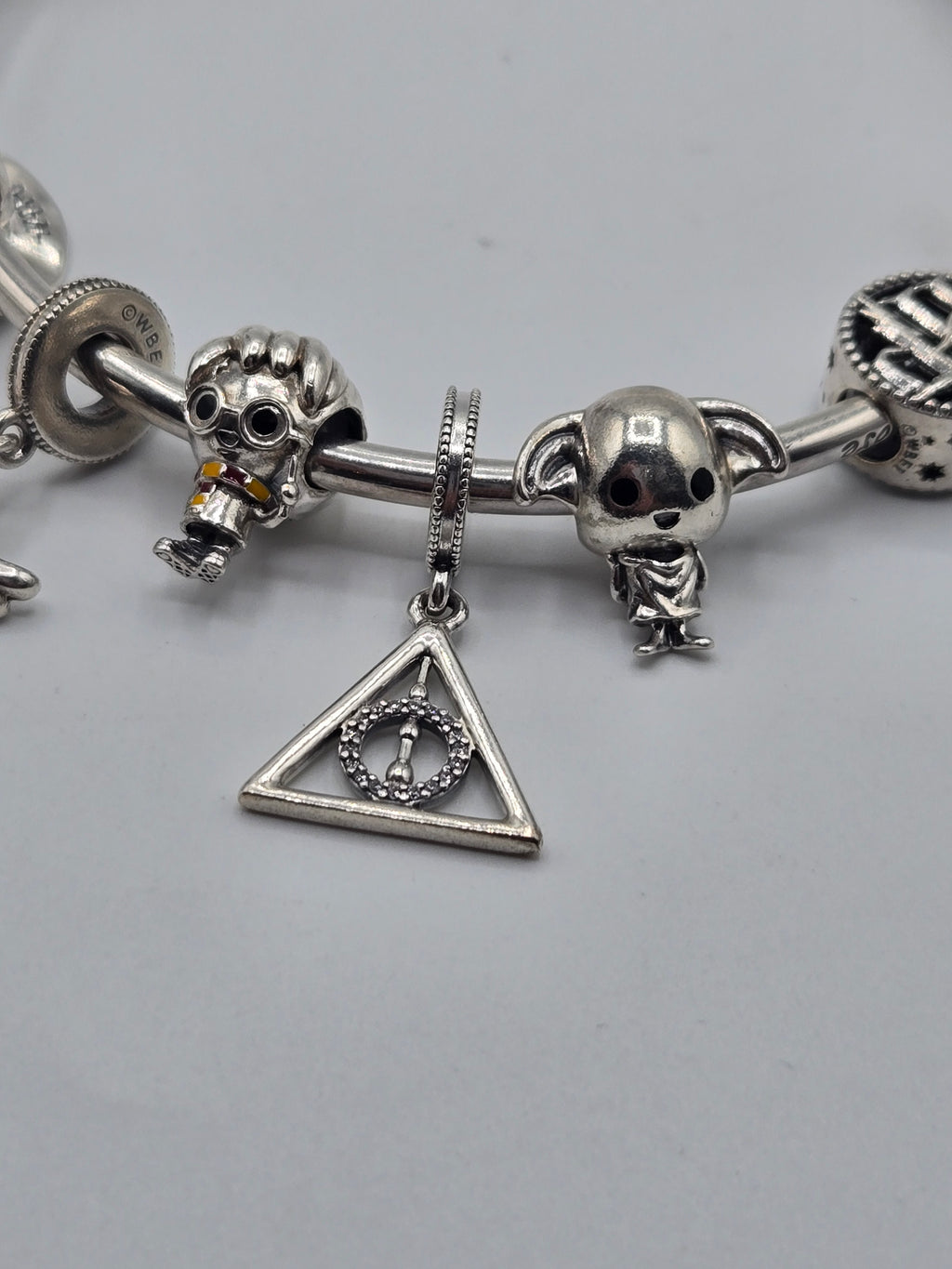 Pandora Harry Potter Golden Snitch Bangle with 7 Charms (70mm)