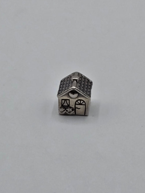 Pandora Cottage House Charm