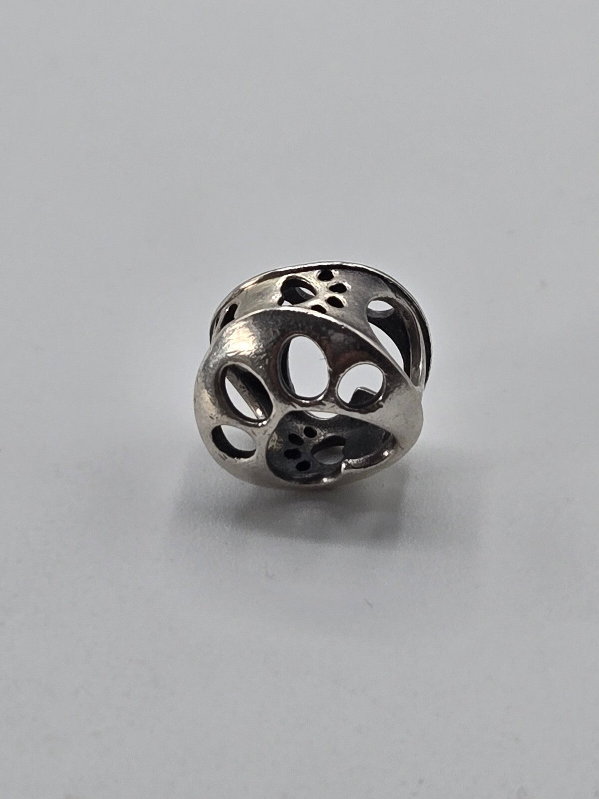 Pandora Openwork Paw Print Charm