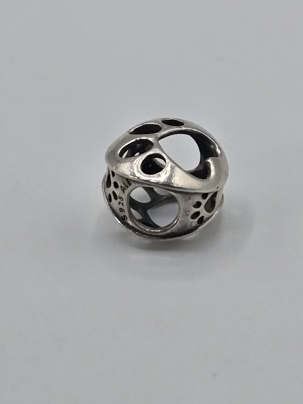 Pandora Openwork Paw Print Charm