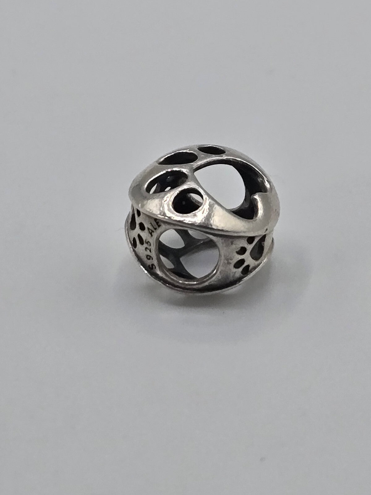 Pandora Openwork Paw Print Charm